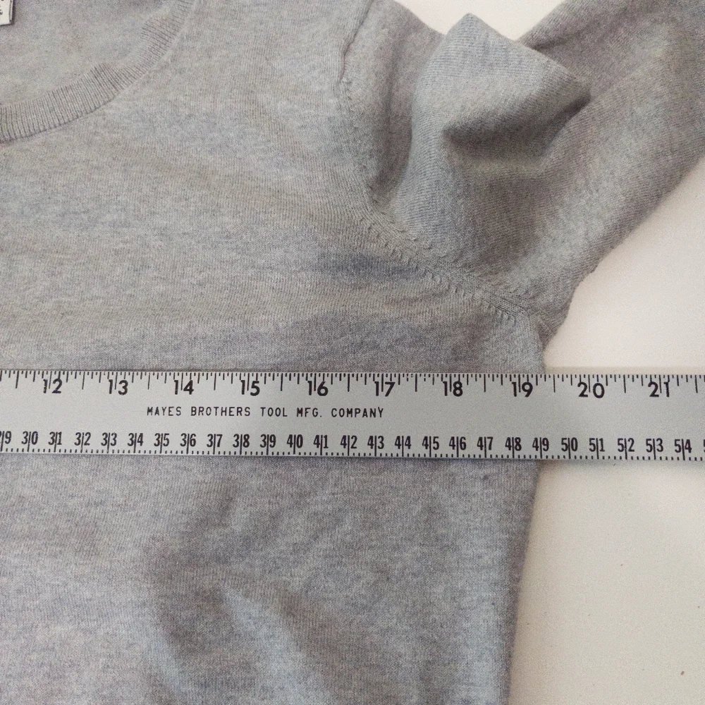 Banana Republic Silk Blend Button Down Cardigan Size Large Petite Gray - Picture 6 of 8